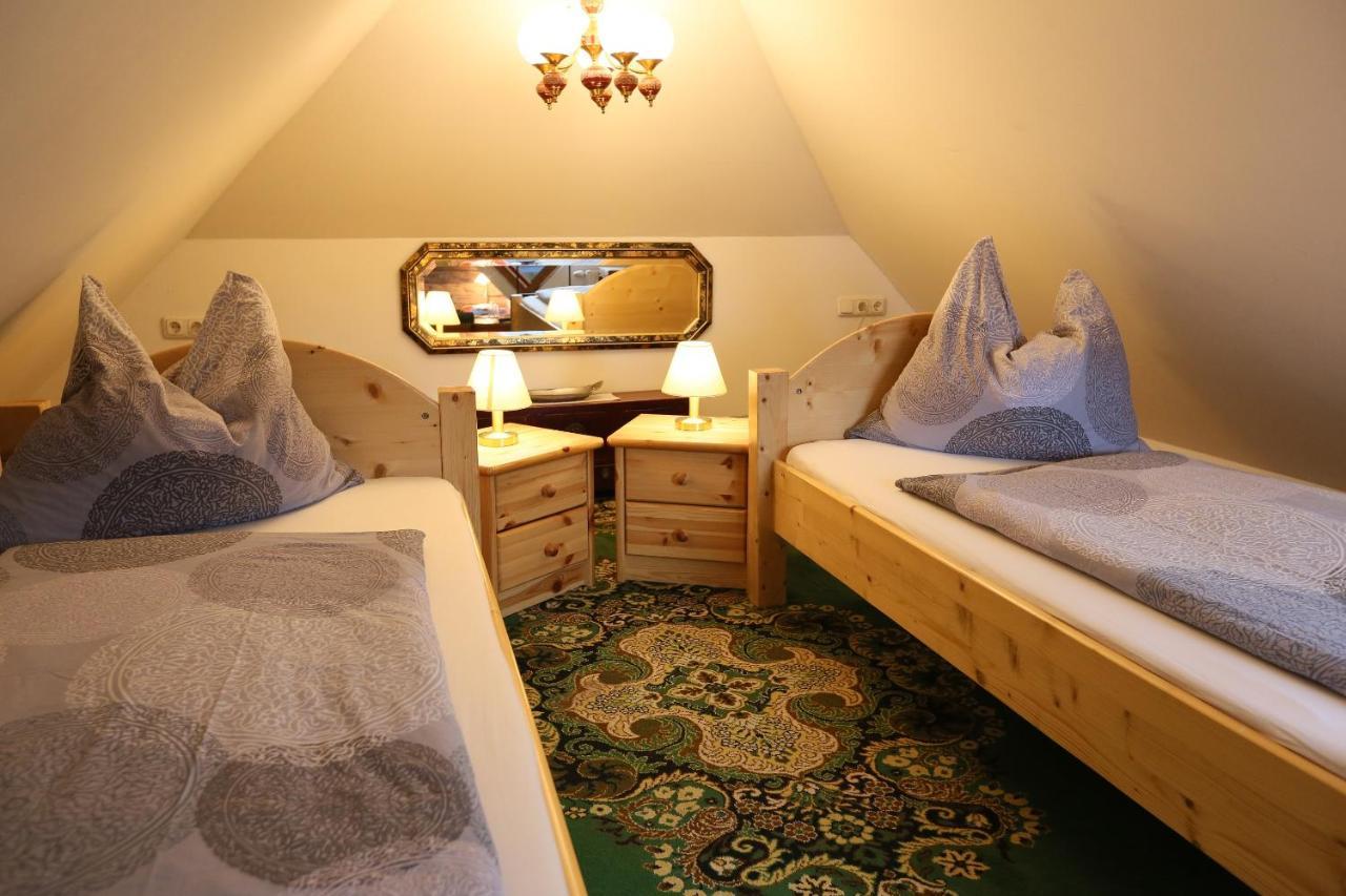 Baderhaus Hotel Брук ан дер Мур Екстериор снимка